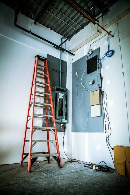 Electrical installation with wiring and switchboard