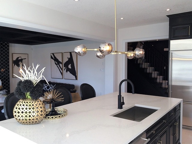 Contemporary kitchen with pendant lighting